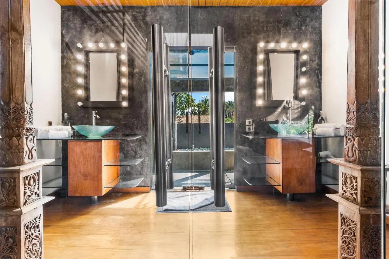 Saga Villas ULTRA Seminyak Indonesia